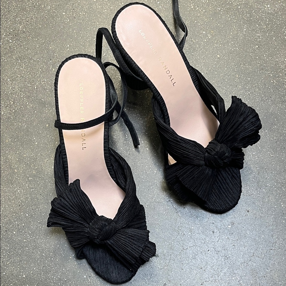 Loeffler Randall Black Bow Heeled Sandals 8 - Picture 2 of 4